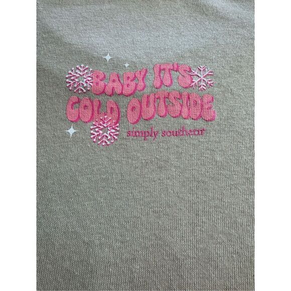 SIMPLY SOUTHERN  MEDIUM Snowman “Baby It’s Cold Outside” Tshirt - Picture 4 of 9
